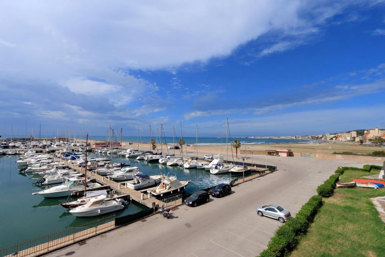 Il Borgo Luxury Suites Nettuno Eksteriør bilde
