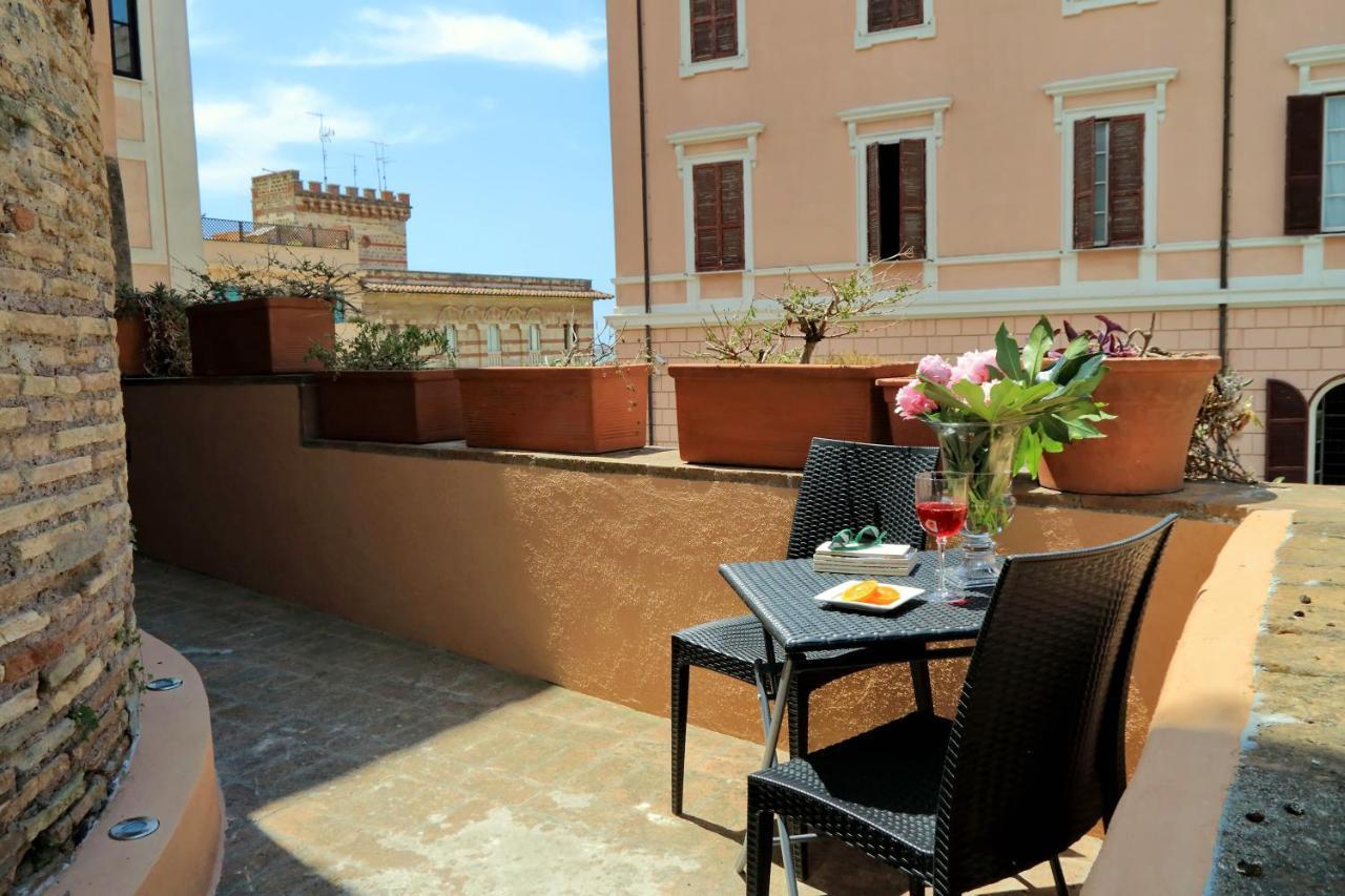 Il Borgo Luxury Suites Nettuno Eksteriør bilde